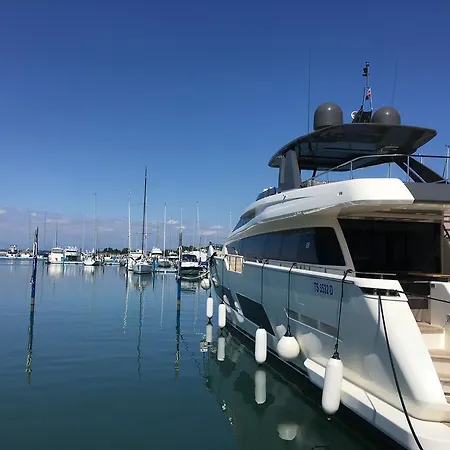 Da Giovanna 3* ליגננו סביאדורו